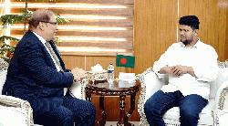 তথ্য ও সম্প্রচার উপদেষ্টার সঙ্গে পাকিস্তানের হাইকমিশনারের সাক্ষাৎ
