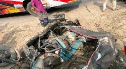 বাহুবলে বাস ও অটোরিকশার মুখোমুখি সংঘর্ষে চালক নিহত
