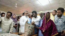 লাখাইয়ে বিনামূল্যে আউশধান বীজ ও সার বিতরণ অনুষ্ঠিত