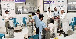 হজক্যাম্পে চালু হয়েছে লাগেজ র‌্যাপিং সেবা