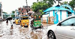 টানা বৃষ্টিতে হবিগঞ্জ শহরে জলাবদ্ধতা, দুর্ভোগে জনজীবন
