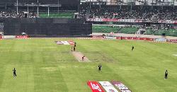 বৃষ্টি শেষে ফের খেলা শুরু