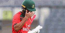 বাংলাদেশ থেমে গেল ১০২ রানে