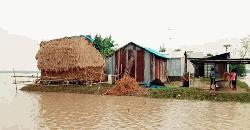 বিপৎসীমার ওপরে ৭ নদীর পানি, বন্যার শঙ্কা