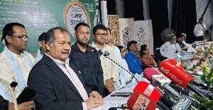 মিথ্যা তথ্য প্রচার সৎ সাংবাদিকতাকে হুমকির মুখে ফেলছে