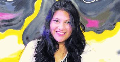 বাঁচানো গেল না কারিনা কায়সারকে