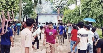 শিক্ষার্থীদের ওপর বহিরাগতদের হামলা, রণক্ষেত্র ডুয়েট