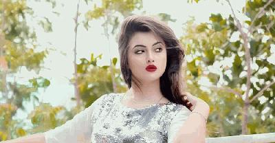 স্বামীর বিরুদ্ধে পরকীয়ার অভিযোগ সুবাহর
