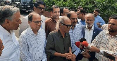 বিভিন্ন মামলায় অভিযুক্ত ২৮২ সাংবাদিকের তালিকা প্রধানমন্ত্রীর কাছে হস্তান্তর
