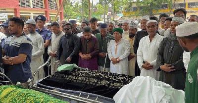 একসঙ্গে জানাজা, পাশাপাশি কবরে দাফন ওমানে নিহত ৪ ভাই  