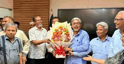 কমপ্লিট শাটডাউনের মধ্যেই ডুয়েটে ঢুকলেন নতুন ভিসি