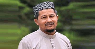 স্ত্রী গিয়ে দেখলেন দোকানে পড়ে আছে স্বামীর রক্তাক্ত লাশ