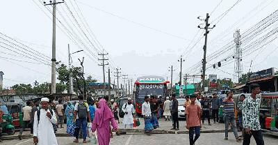 জামালপুর-টাঙ্গাইল মহাসড়ক অবরোধ
