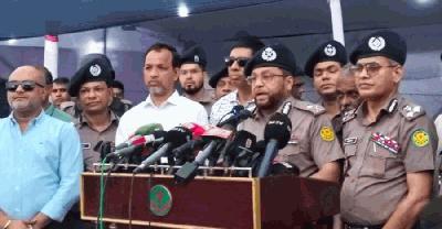 অতিরিক্ত ভাড়া আদায়ের অভিযোগের সঙ্গে সঙ্গে ব্যবস্থা গ্রহণ: ডিএমপি কমিশনার