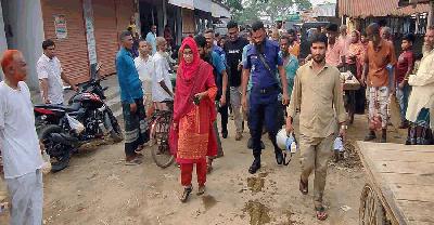 ক্রেতা-বিক্রেতাদের উপস্থিতিতে জমে উঠেছে কোরবানির পশুর হাট  