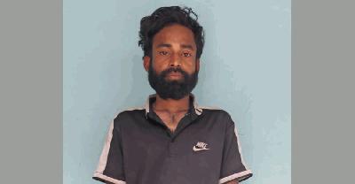 আটক বাংলাদেশিকে বিজিবির কাছে হস্তান্তর
