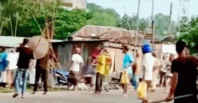 ভিজিএফের চাল বিতরণ নিয়ে ভাঙ্গায় সংঘর্ষ, আহত ৩৫