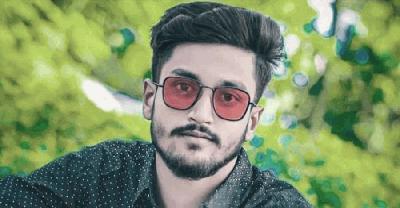 নন্দীগ্রামে শিক্ষার্থীর ঝুলন্ত লাশ, গলায় লুঙ্গির ফাঁস     