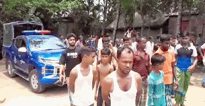 বিয়ে বাড়িতে উচ্চৈঃস্বরে গান বাজানো নিয়ে সংঘর্ষ; কলেজছাত্র নিহত