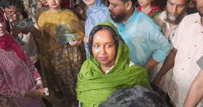 আইভীকে দেখতে যাওয়ায় চাকরিচ্যুতির অভিযোগ, যা বলছে সিটি করপোরেশন