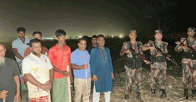 জামালপুর সীমান্তে পুশইন ঠেকাতে রাতভর পাহারায় বিজিবি ও স্থানীয় জনতা