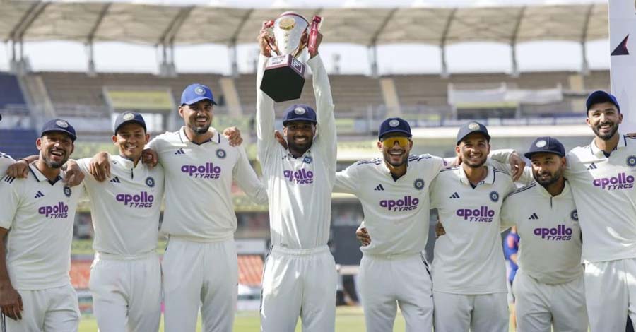 আফগানদের গুঁড়িয়ে ইতিহাস গড়ল ভারত