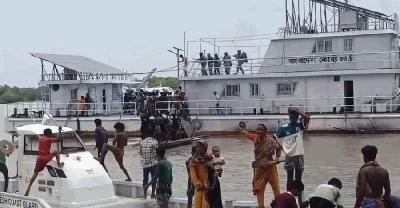 সুন্দরবনে কোস্ট গার্ড স্থাপনায় হামলা