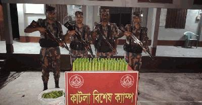 বিরামপুর সীমান্তে ৭১৮ বোতল যৌন উত্তেজক সিরাপ উদ্ধার