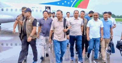 সিলেটে পৌঁছালেন প্রধানমন্ত্রী,  স্বাগত জানাতে সড়কে হাজারো নেতা-কর্মী