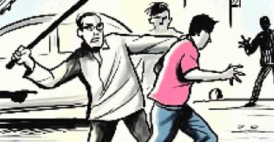 ভৈরবে ২ জনকে তুলে নিয়ে মারধর