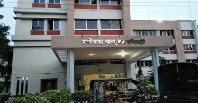 আসামিকে ধরতে গিয়ে দায়ের কোপে আহত দুই পুলিশ সদস্য