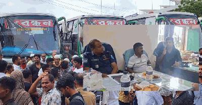 আড়াই ঘণ্টা পর নারায়ণগঞ্জে বাস ধর্মঘট প্রত্যাহার