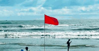 বৈরী আবহাওয়ায় দেশের সব সমুদ্রবন্দরে ৩ নম্বর সতর্ক সংকেত
