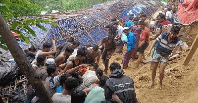 টানা বৃষ্টিতে পাহাড় ধস, লামা ও চকরিয়ায় নিহত ৭  