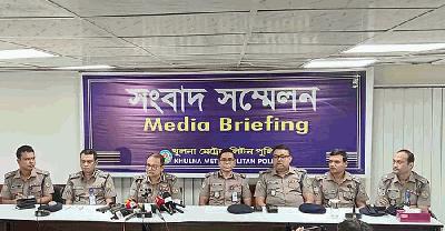 মেয়ের লাশ মোটরসাইকেলে করে ফেলে আসেন বাবা