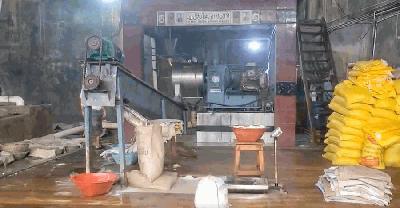 অর্থনৈতিক সংকটে ঝালকাঠির লবণ শিল্প