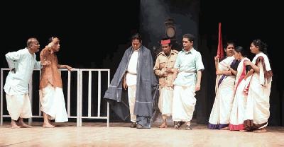 শুক্রবার শিল্পকলায় ‘ট্রায়াল অব সূর্যসেন’-এর ৪৪তম মঞ্চায়ন   