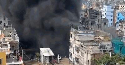 হাজারীবাগে জুতার কারখানায় আগুন