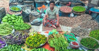 সবজির বাজারে ঊর্ধ্বগতি, মরিচের কেজি ২০০ টাকা  