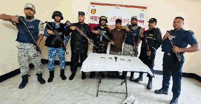 রোহিঙ্গা ক্যাম্পে যৌথ অভিযানে শীর্ষ সন্ত্রাসীসহ গ্রেপ্তার ১৮  
