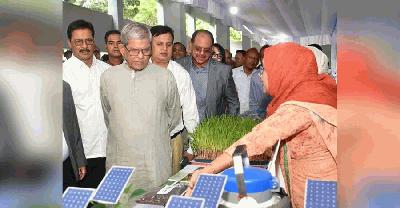 গবেষণা ও উদ্ভাবনে গুরুত্ব দেওয়ার আহ্বান স্থানীয় সরকার মন্ত্রীর