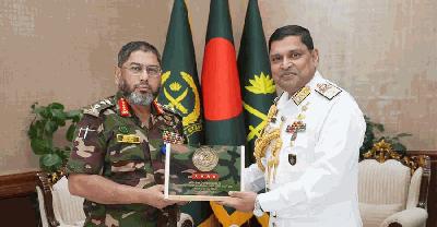সেনাপ্রধানের সঙ্গে নবনিযুক্ত নৌবাহিনী প্রধানের সাক্ষাৎ