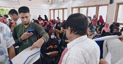 লামায় ফ্যামিলি কার্ডের নিয়োগে পক্ষপাতিত্বের অভিযোগ