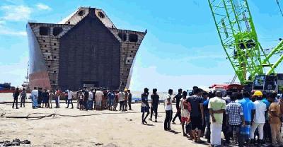 সীতাকুণ্ডে জাহাজ দুর্ঘটনা: অতিরিক্ত বিষাক্ত গ্যাসে ৯ শ্রমিকের মৃত্যু
