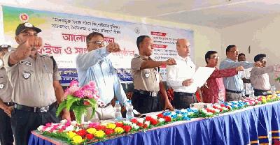 মাদকের বিরুদ্ধে লাল কার্ড দেখাল চাঁপাইনবাবগঞ্জের কিশোরীরা