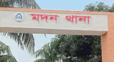 জেনারেটরের ইঞ্জিনে পেঁচিয়ে বরযাত্রীর মৃত্যু