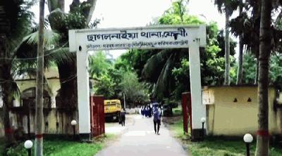 ফেনীতে জানালার গ্রিল কেটে প্রবাসীকে কুপিয়ে ডাকাতি