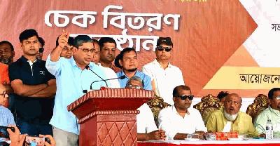 জামায়াতকে কেন ‘অকৃতজ্ঞ’ বললেন শাহে আলম?