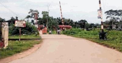 ভানুগাছ স্টেশনের পাশে গেটম্যানহীন লেভেল ক্রসিং, দুর্ঘটনার শঙ্কা