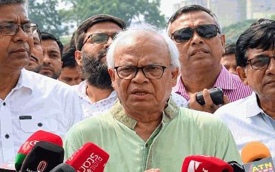 চাঁদাবাজি বন্ধ করে সড়কে শৃঙ্খলা ফেরানোর আহ্বান রিজভীর